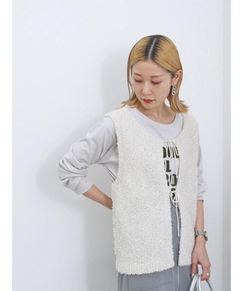 Samansa Mos2 blue（サマンサモスモスブルー）の「ラメ混フラッグヤーン2wayニットベスト（ニット/セーター・レディース・グレー/オフホワイト/ブラック・F）」の5枚目の写真