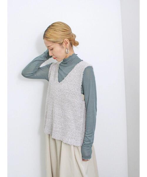Samansa Mos2 blue（サマンサモスモスブルー）の「ラメ混フラッグヤーン2wayニットベスト（ニット/セーター・レディース・グレー/オフホワイト/ブラック・F）」の14枚目の写真