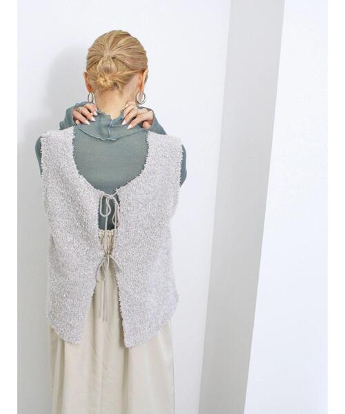 Samansa Mos2 blue（サマンサモスモスブルー）の「ラメ混フラッグヤーン2wayニットベスト（ニット/セーター・レディース・グレー/オフホワイト/ブラック・F）」の16枚目の写真