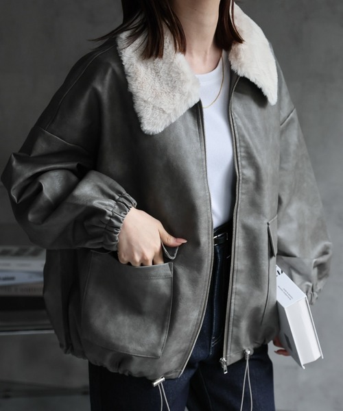 Type①【ファー付き】
model：162cm 着用サイズ：F