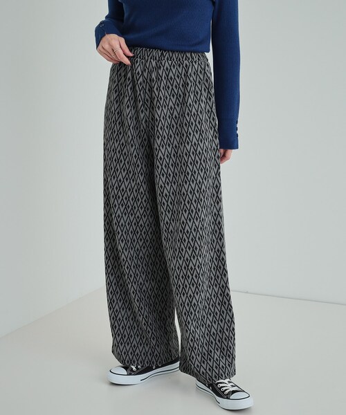 Cutie Blonde(キューティーブロンド)の「◆【洗える】コーデのアクセントに ジオメトリック柄 イージーパンツ(その他パンツ・レディース・チャコール/ホワイト系その他4・01/02/03/04)」の2枚目の写真