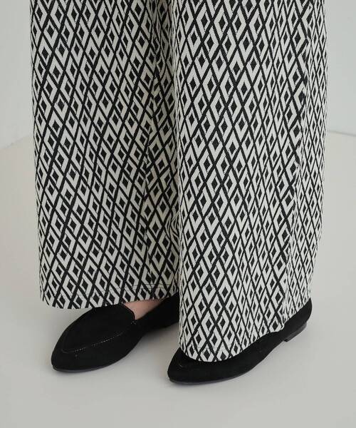 Cutie Blonde(キューティーブロンド)の「◆【洗える】コーデのアクセントに ジオメトリック柄 イージーパンツ(その他パンツ・レディース・チャコール/ホワイト系その他4・01/02/03/04)」の15枚目の写真