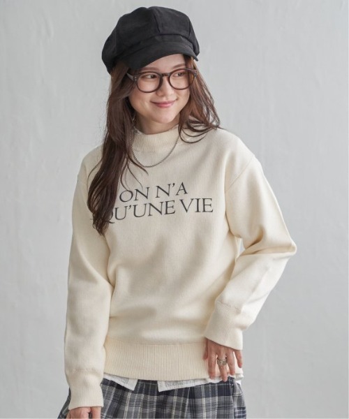 LBC（エルビーシー）の「スウェットライクロゴプリントニット（ニット/セーター・レディース・オフホワイト/チャコール/ブルー/杢グレー・M）」の2枚目の写真