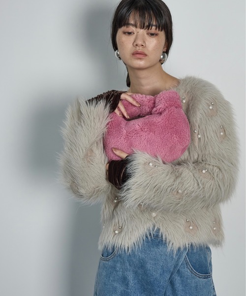 THE YOn（ザヨン）の「ノットハンドルボアバッグ（ハンドバッグ・レディース・ピンク/イエロー/ブラック・FREE）」の7枚目の写真