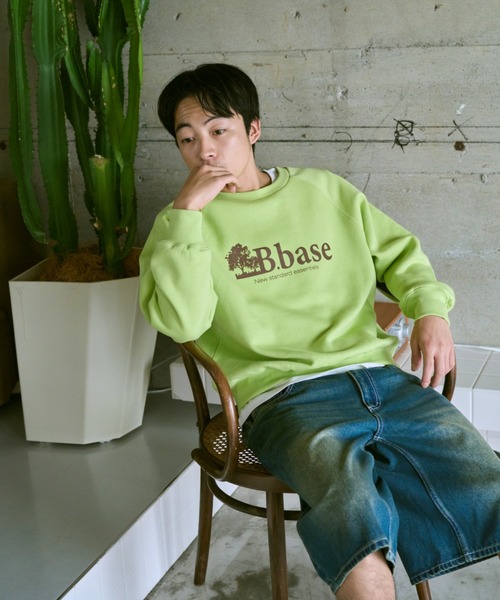 BROKEN BASE（ブロークンベース）の「ツリーロゴスウェット