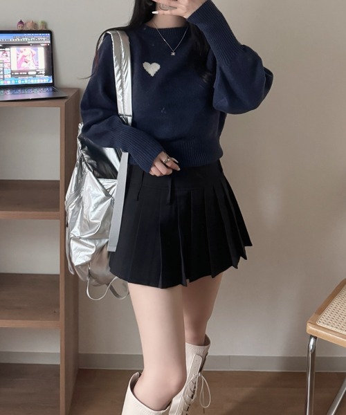 nemne store(ネンネストア)の「《Delfy》メタリックギャザーリュック(バックパック/リュック・レディース・ブラック/シルバー・フリー)」の4枚目の写真