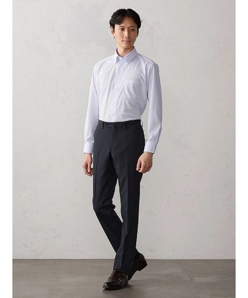 Perfect Suit FActory(パーフェクトスーツファクトリー)の「【完全ノーアイロン】長袖アイシャツ 織柄 ボタンダウン ホワイト/サックス WEB限定(サックス)(ビジネスシャツ・メンズ・ホワイト/サックスブルー・首回り37cm-裄丈80cm/首回り39cm-裄丈80cm/首回り39cm-裄丈82cm/首回り41cm-裄丈82cm/首回り41cm-裄丈84cm/首回り43cm-裄丈86cm/首回り45cm-裄丈86cm)」の4枚目の写真