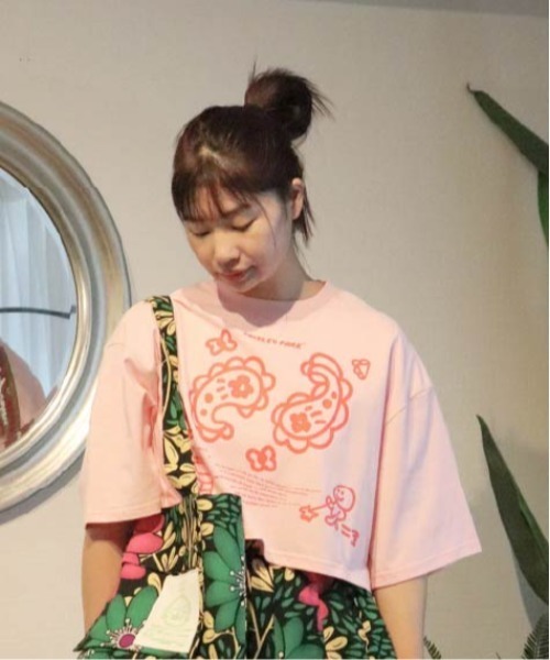 moyan ecri(モヤン エクリ)の「<moyan ecri>ショート丈プリントTシャツmessage illustration short Tshirt(Tシャツ/カットソー・レディース・ピンク系その他/グレー系その他/ピンク/ホワイト/ホワイト系その他・FREE)」の20枚目の写真