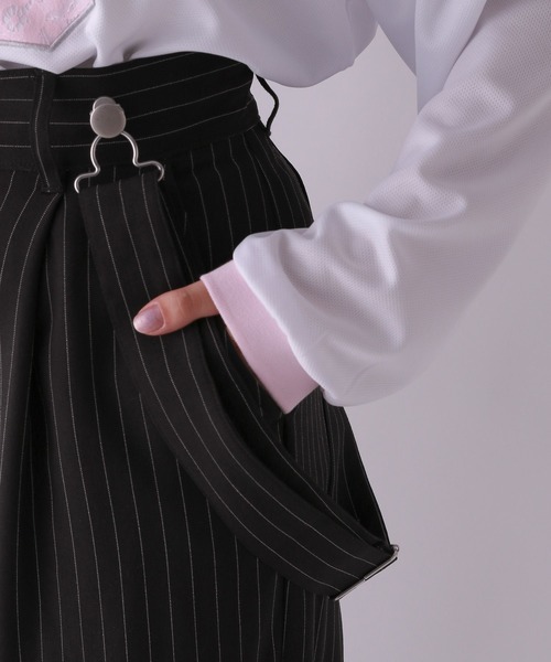 repipi armario（レピピ アルマリオ）の「ストライプサスペンダーパンツ（その他パンツ・キッズ・ブラック/グレー・LARGE/MEDIUM/SMALL）」の15枚目の写真