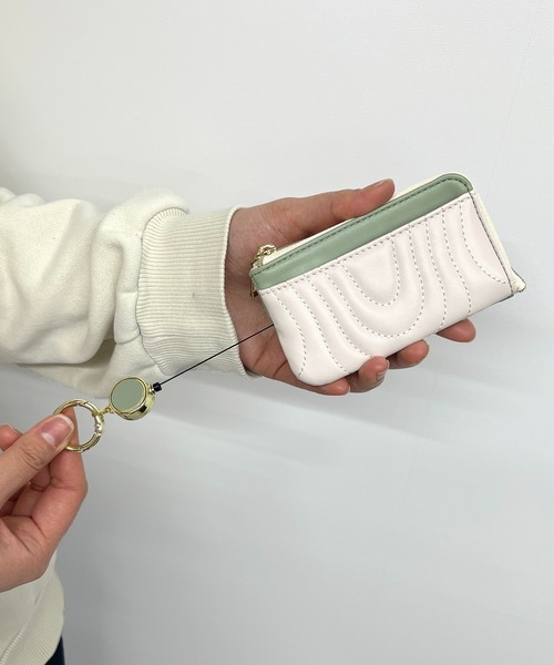 Flowering（フラワーリング）の「クマ/犬/ミニハート刺繍/ニュアンスキルティング/メタリックカラー/キーポーチ（キーケース/キーアクセサリー・レディース・ブルー/シルバー/ブラック/アイボリー/ブラウン/ブラック系1/グリーン/オレンジ/ゴールド/ピンクゴールド/ピンク/オレンジ系1/ブルー系1/グリーン系1・FREE）」の16枚目の写真