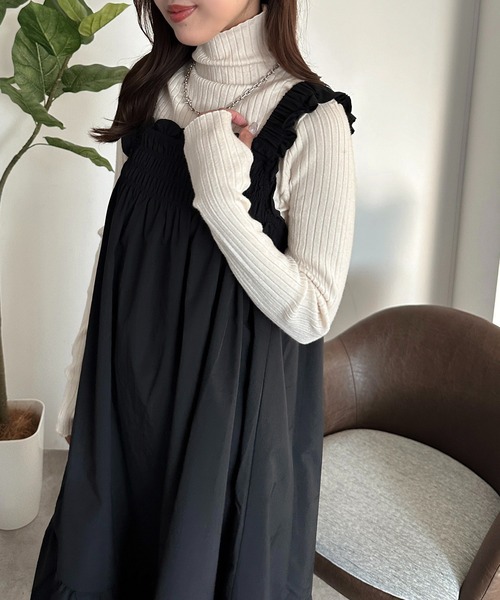 apres jour mignon（アプレジュールミニョン）の「フリルシャーリングワンピース【ZOZOTOWN限定アイテム】（ワンピース・レディース・ブラック/チャコールグレー・X-LARGE/MEDIUM/SMALL）」の10枚目の写真