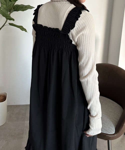 apres jour mignon（アプレジュールミニョン）の「フリルシャーリングワンピース【ZOZOTOWN限定アイテム】（ワンピース・レディース・ブラック/チャコールグレー・X-LARGE/MEDIUM/SMALL）」の12枚目の写真