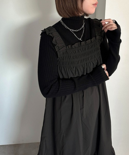 apres jour mignon（アプレジュールミニョン）の「フリルシャーリングワンピース【ZOZOTOWN限定アイテム】（ワンピース・レディース・ブラック/チャコールグレー・X-LARGE/MEDIUM/SMALL）」の18枚目の写真