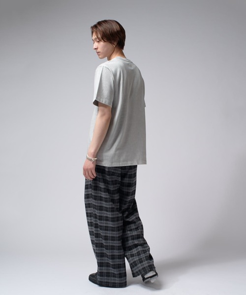 Lui's(ルイス)の「パウダーブリーチコンパクトTee(Tシャツ/カットソー・メンズ・ライトグレー/ブラック・S/M)」の9枚目の写真