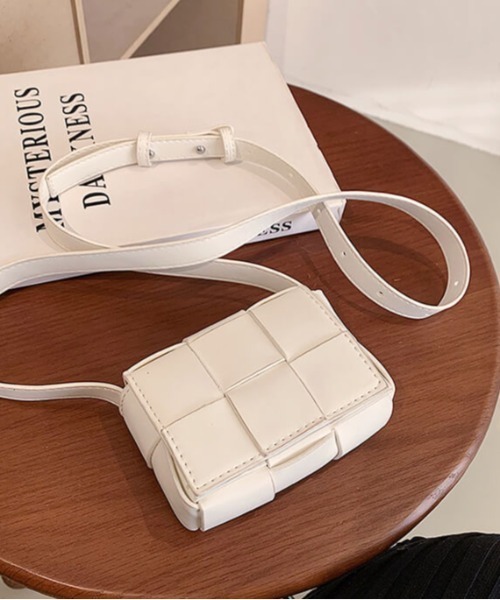 L LABEL（エルラベル）の「イントレチャートスクエアミニバッグ（ショルダーバッグ・レディース・グリーン/ブラウン/ホワイト/ブラック・FREE）」の17枚目の写真