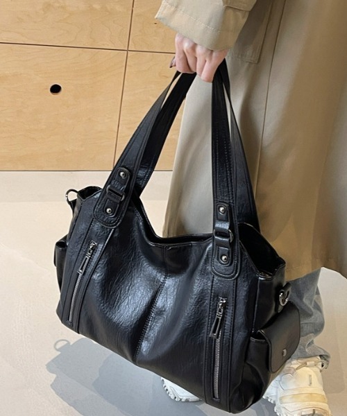 lilful（リルフル）の「2WAY ダブルジップデザイン 大容量ボストンショルダーバッグ 多機能ポケット付（ショルダーバッグ・レディース・ブラック/ブラウン/キャメル・F）」の6枚目の写真