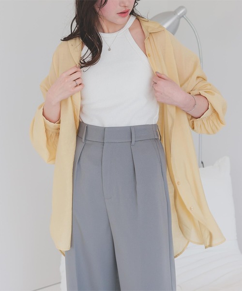 titivate(ティティベイト)の「ベーシックシアーシャツ(シャツ/ブラウス・レディース・オフホワイト/ダークブラウン/イエロー/オレンジ/ネイビー/グレイッシュベージュ/ブラック・S/FREE)」の6枚目の写真
