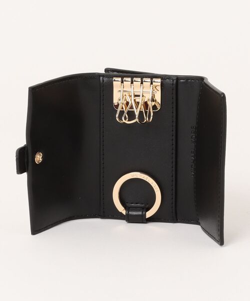 MICHAEL KORS(マイケルコース)の「GREENWICH フラップ キーケース スモール(キーケース/キーアクセサリー・レディース・ブラック・FREE)」の6枚目の写真