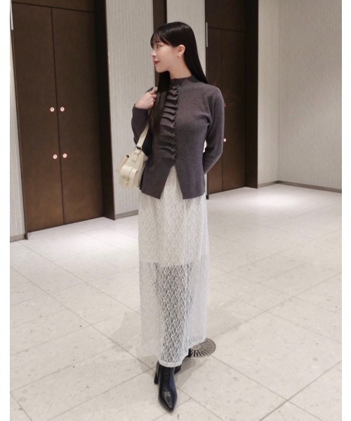 mellowneon（メロウネオン）の「フリルボタンプチハイネックニット（Tシャツ/カットソー・レディース・ブラック/ホワイト/ベージュ/レッド/グレー・FREE）」の19枚目の写真