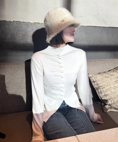 mellowneon（メロウネオン）の「フリルボタンプチハイネックニット（Tシャツ/カットソー・レディース・ブラック/ホワイト/ベージュ/レッド/グレー・FREE）」の18枚目の写真