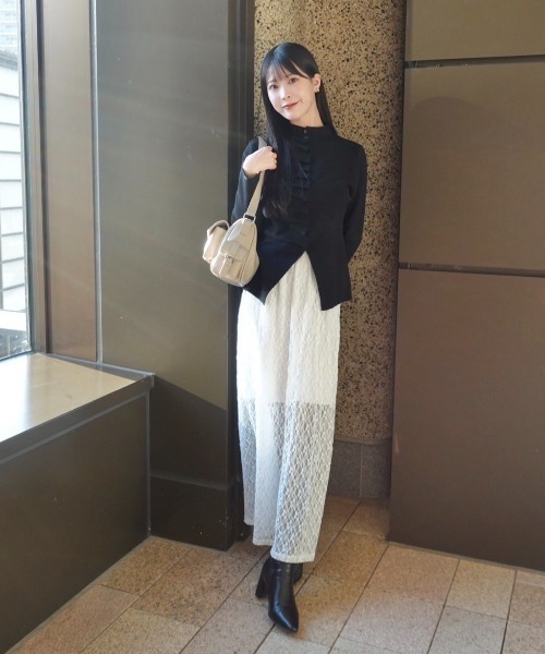 mellowneon（メロウネオン）の「フリルボタンプチハイネックニット（Tシャツ/カットソー・レディース・ブラック/ホワイト/ベージュ/レッド/グレー・FREE）」の11枚目の写真