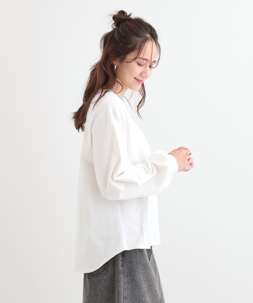 Cutie Blonde(キューティーブロンド)の「【洗える/S-LL】一枚でもレイヤードでも ラウンドヘムポケット付きロンT(Tシャツ/カットソー・レディース・ホワイト/チャコールグレー/ブラック・01/02/03/04)」の5枚目の写真