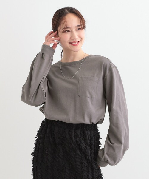 Cutie Blonde(キューティーブロンド)の「【洗える/S-LL】一枚でもレイヤードでも ラウンドヘムポケット付きロンT(Tシャツ/カットソー・レディース・ホワイト/チャコールグレー/ブラック・01/02/03/04)」の8枚目の写真