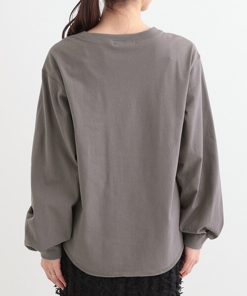 Cutie Blonde(キューティーブロンド)の「【洗える/S-LL】一枚でもレイヤードでも ラウンドヘムポケット付きロンT(Tシャツ/カットソー・レディース・ホワイト/チャコールグレー/ブラック・01/02/03/04)」の18枚目の写真