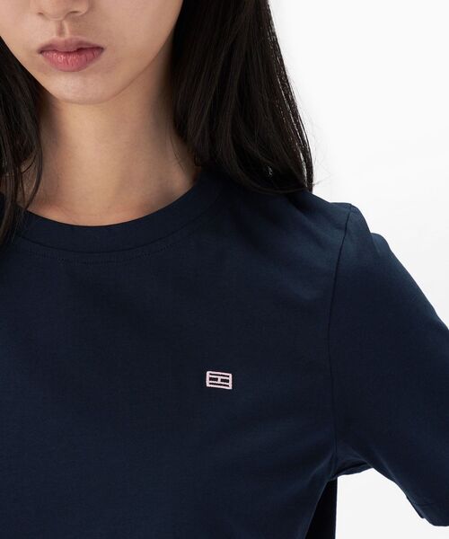 tommy jeans(トミー ジーンズ)の「クルーネックフラッグTシャツ(Tシャツ/カットソー・レディース・ホワイト/ネイビー/ブルー/レッド/イエロー/ブルー系その他・SMALL/MEDIUM/LARGE/X-SMALL)」の21枚目の写真