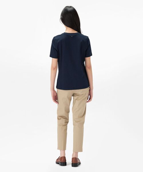tommy jeans(トミー ジーンズ)の「クルーネックフラッグTシャツ(Tシャツ/カットソー・レディース・ホワイト/ネイビー/ブルー/レッド/イエロー/ブルー系その他・SMALL/MEDIUM/LARGE/X-SMALL)」の19枚目の写真