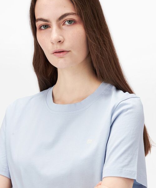 tommy jeans(トミー ジーンズ)の「クルーネックフラッグTシャツ(Tシャツ/カットソー・レディース・ホワイト/ネイビー/ブルー/レッド/イエロー/ブルー系その他・SMALL/MEDIUM/LARGE/X-SMALL)」の14枚目の写真