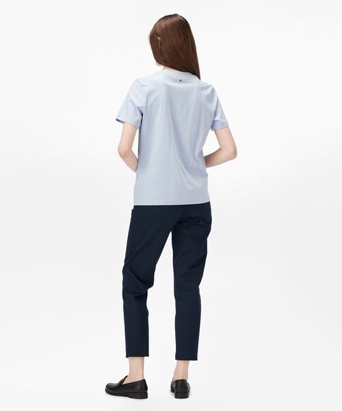 tommy jeans(トミー ジーンズ)の「クルーネックフラッグTシャツ(Tシャツ/カットソー・レディース・ホワイト/ネイビー/ブルー/レッド/イエロー/ブルー系その他・SMALL/MEDIUM/LARGE/X-SMALL)」の12枚目の写真