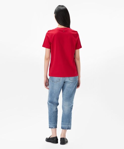 tommy jeans(トミー ジーンズ)の「クルーネックフラッグTシャツ(Tシャツ/カットソー・レディース・ホワイト/ネイビー/ブルー/レッド/イエロー/ブルー系その他・SMALL/MEDIUM/LARGE/X-SMALL)」の9枚目の写真