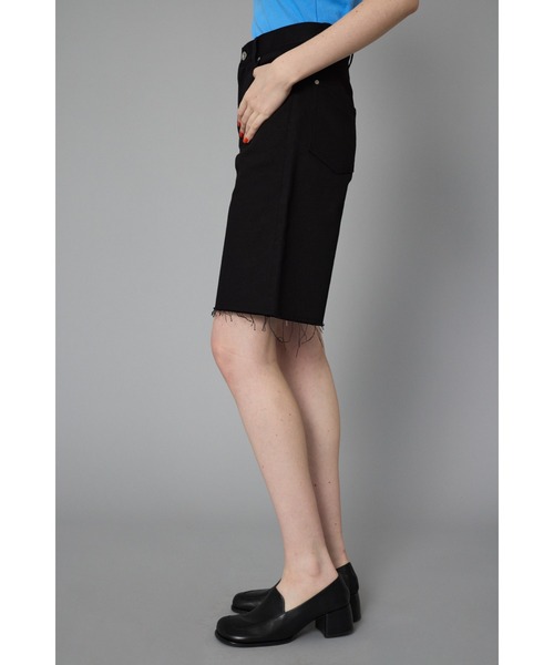 HeRIN.CYE(ヘリンドットサイ)の「Cut off half pants カットオフハーフパンツ(その他パンツ・レディース・ホワイト/ピンク/ブラック・36/38)」の5枚目の写真