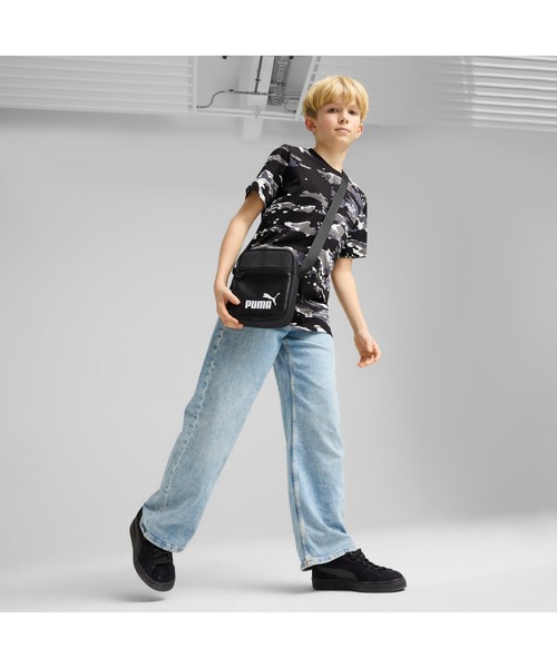 PUMA（プーマ）の「PUMA プーマ ボーイズ ESS カモ AOP 半袖 Tシャツ TR B 120-160cm（Tシャツ/カットソー・キッズ・ブラック/ブルー系その他・120/130/160/140/150）」の4枚目の写真