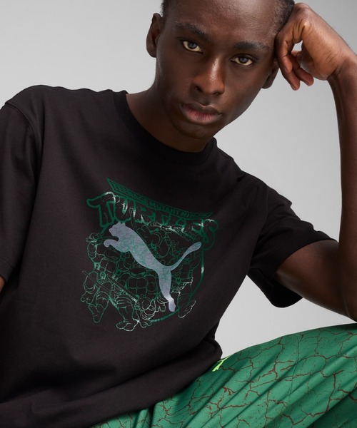 PUMA(プーマ)の「PUMA HOOPS x TMNT Relaxed Graphic Tee(プーマ フープス x ティーンエイジ・ミュータント・ニンジャ・タートルズ リラックス グラフィックTシャツ)(Tシャツ/カットソー・メンズ・ブラック系/ピンク系/ホワイト系・LARGE/X-LARGE/MEDIUM)」の12枚目の写真