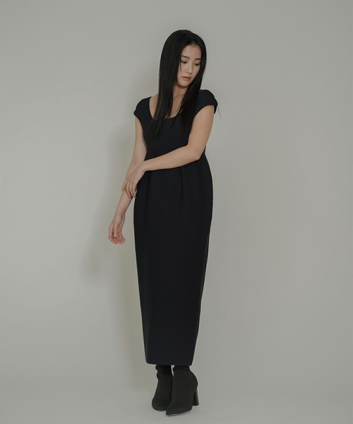 KINO THE KEI（キノザケイ）の「2WAY ホールガーメント ワンピース KINO THE KEI（ワンピース・レディース・ブラック/アイボリー・フリー）」の5枚目の写真