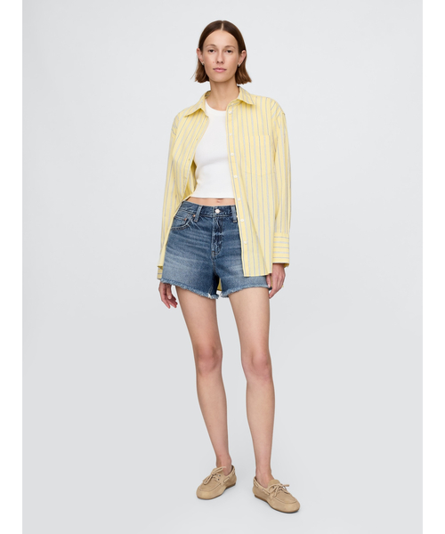 GAP（ギャップ）の「4インチ ミッドライズ ウルトラソフト リラックス カットオフショートパンツ（デニムパンツ・レディース・インディゴブルー・26/28/23/27/30/29/25/24）」の5枚目の写真