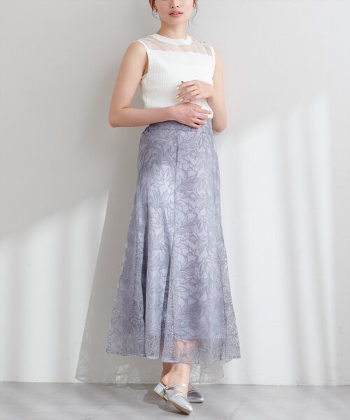 natural couture(ナチュラルクチュール)の「osono長さ変えれるチュール刺繍レーススカート(スカート・レディース・グレイッシュベージュ/サックスブルー/ブラック・FREE)」の13枚目の写真