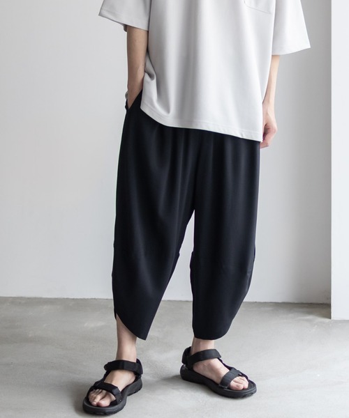 NAVY（ネイビー）の「柔らかくて着心地がよく涼しいレーヨンバルーンパンツ/サルエルパンツ/アラジンパンツ/ハーフパンツ（その他パンツ・メンズ・チャコール/ネイビー/ブラック・M/L/XL）」の5枚目の写真