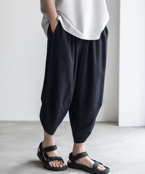 AFアーテファクト/ リネン バルーンシルエットサルエルパンツ / 黒 AFアーテファクト/ リネン バルーンシルエットサルエルパンツ
