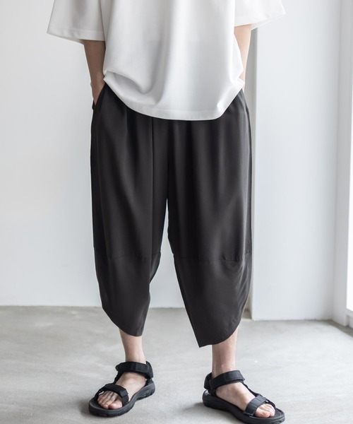 柔らかくて着心地がよく涼しいレーヨンバルーンパンツ/サルエル