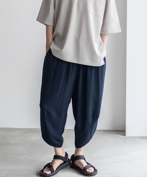 NAVY（ネイビー）の「柔らかくて着心地がよく涼しいレーヨンバルーンパンツ/サルエルパンツ/アラジンパンツ/ハーフパンツ（その他パンツ・メンズ・チャコール/ネイビー/ブラック・M/L/XL）」の16枚目の写真