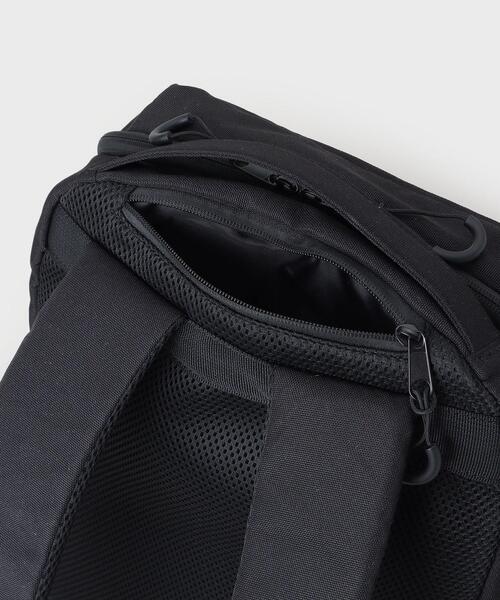 tk.TAKEO KIKUCHI（ティーケータケオキクチ）の「【撥水/収納力/ONOFF兼用】機能性バックパック／リュックサック（バックパック/リュック・メンズ・ブラック系/ブラック・00）」の15枚目の写真