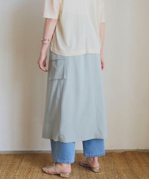 Doux archives(ドゥアルシーヴ)の「サテンカーゴタイトスカート(スカート・レディース・ミント/グレイッシュベージュ/カーキ・36/38)」の16枚目の写真