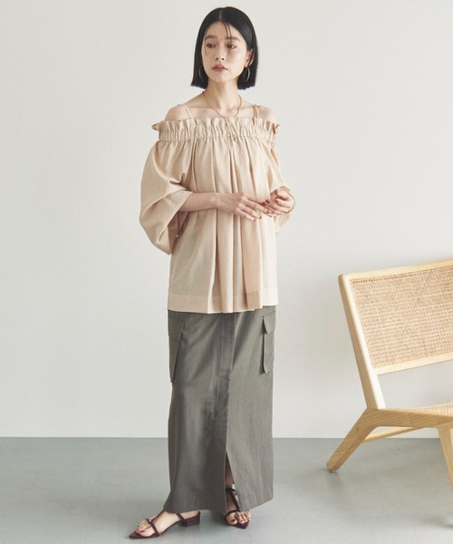 Doux archives(ドゥアルシーヴ)の「サテンカーゴタイトスカート(スカート・レディース・ミント/グレイッシュベージュ/カーキ・36/38)」の22枚目の写真