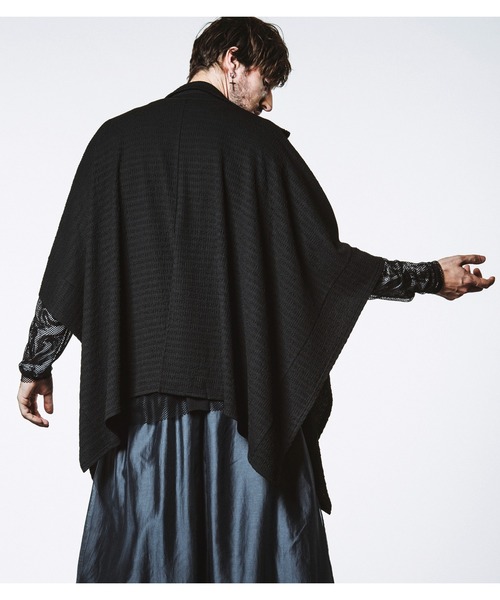 NO ID.(ノーアイディ)の「【NO ID.】Drawstring High Collar Poncho / ドローストリングス ハイ カラー ポンチョ(ポンチョ・メンズ・ブラック/グレー/ホワイト・ONE SIZE)」の16枚目の写真