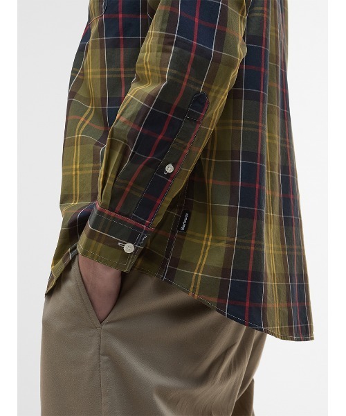 Barbour（バブアー）の「スモール タータンチェック レギュラーカラー シャツ（シャツ/ブラウス・メンズ・グリーン/ベージュ/オリーブ・36/38/40/42）」の6枚目の写真