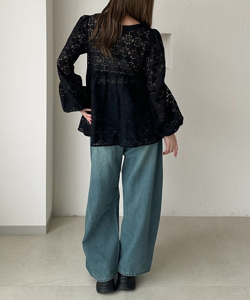 apres jour clair（アプレジュールクレア）の「【apres jour clair】レースペプラムトップス（シャツ/ブラウス・レディース・アイボリー/ブラック・X-LARGE/フリー）」の17枚目の写真