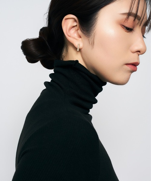Jewel closet by L&Co.(ジュエルクローゼットバイエルアンドコー)の「K18 ダイヤモンド ピアス(ピアス(両耳用)・レディース・イエローゴールド・FREE)」の3枚目の写真